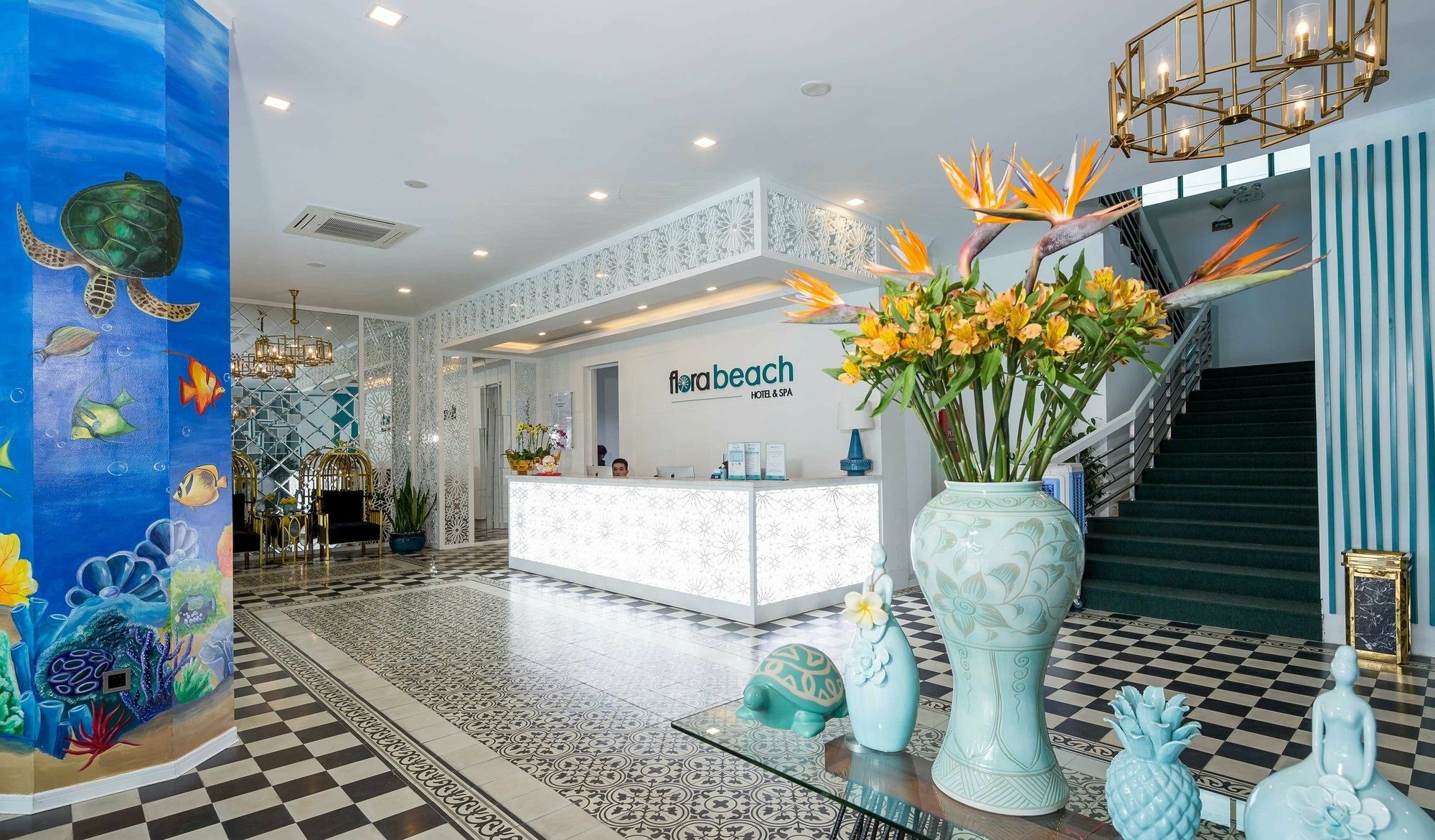 Hotel Zoneland Flora &